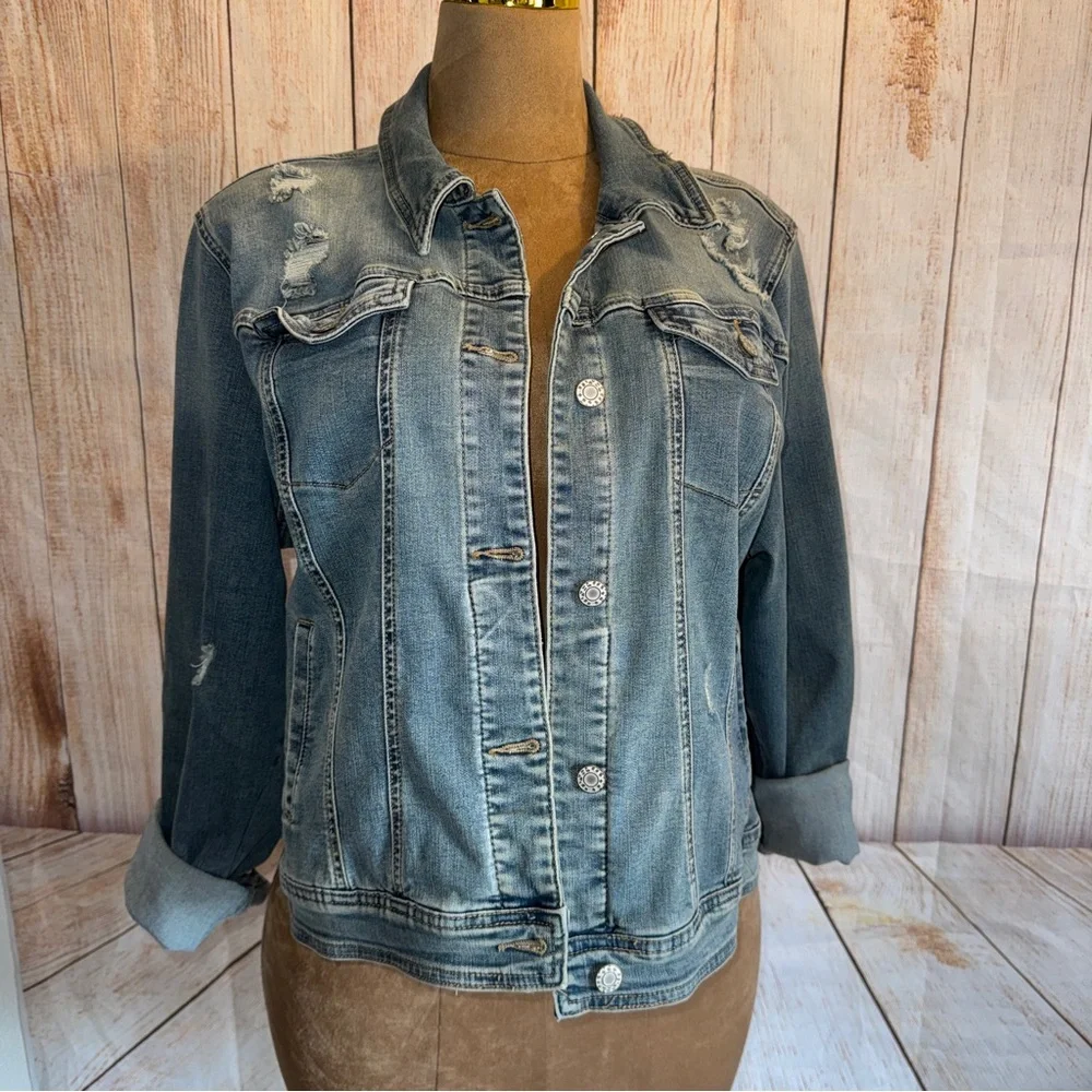 Cato est 1946 Classic Jean Jacket- Distressed Blue- Soft Denim- XL 16/18 Stretch - Picture 1 of 10